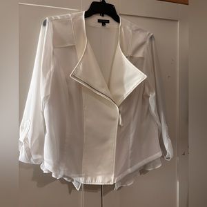 Lanebryant sheer white lightweight jacket size 20. Casual or formal. Good cond